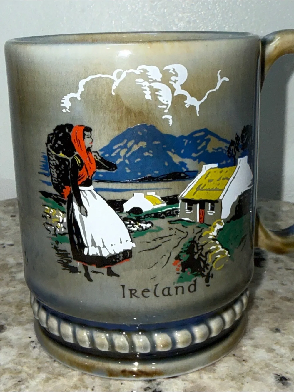 Vintage 1960’s WADE Irish Porcelain Scenic Ireland Village Coffee Mug 12 oz